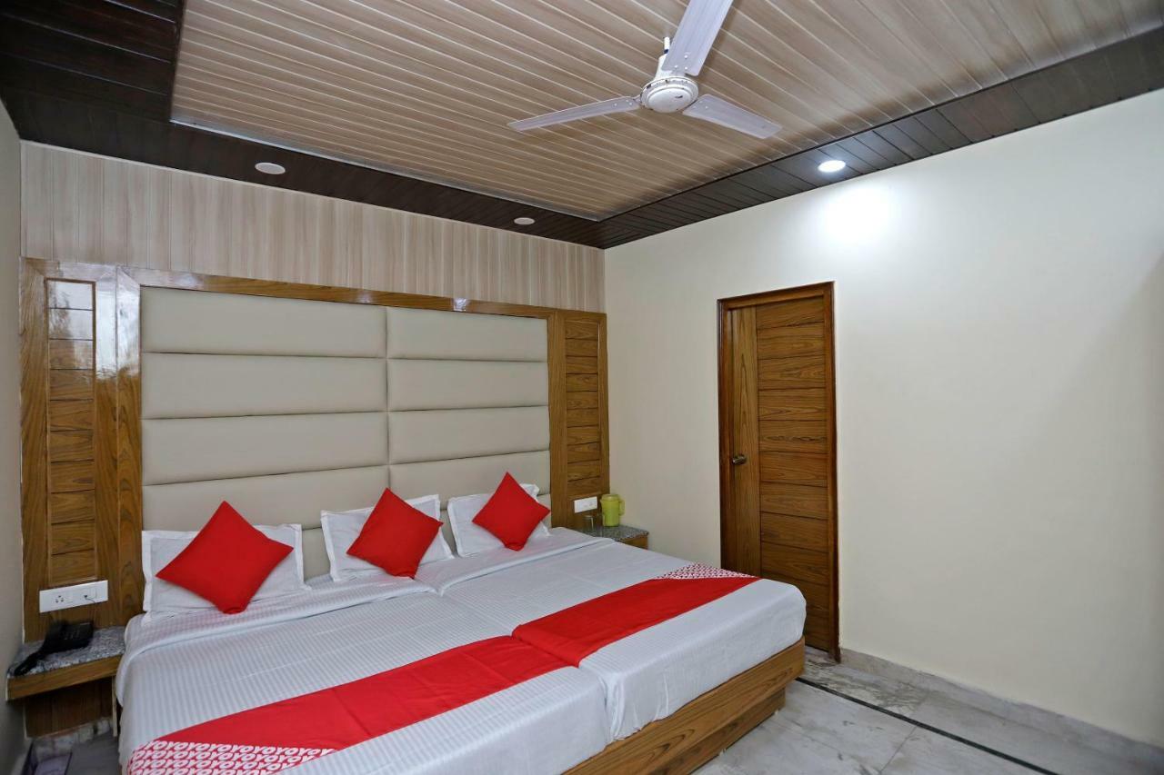 Oyo 39066 Hotel Star View 무소리에 외부 사진