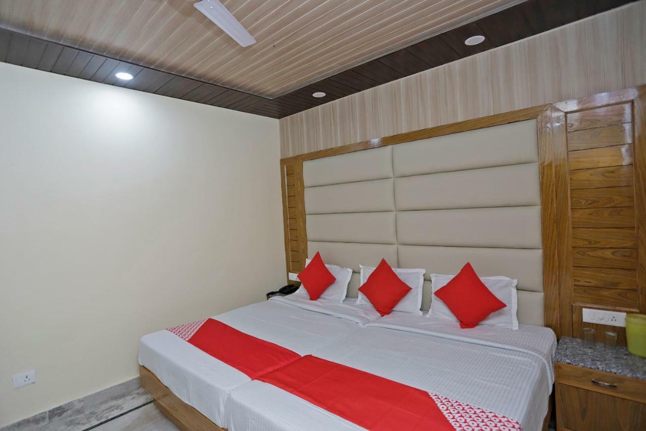 Oyo 39066 Hotel Star View 무소리에 외부 사진