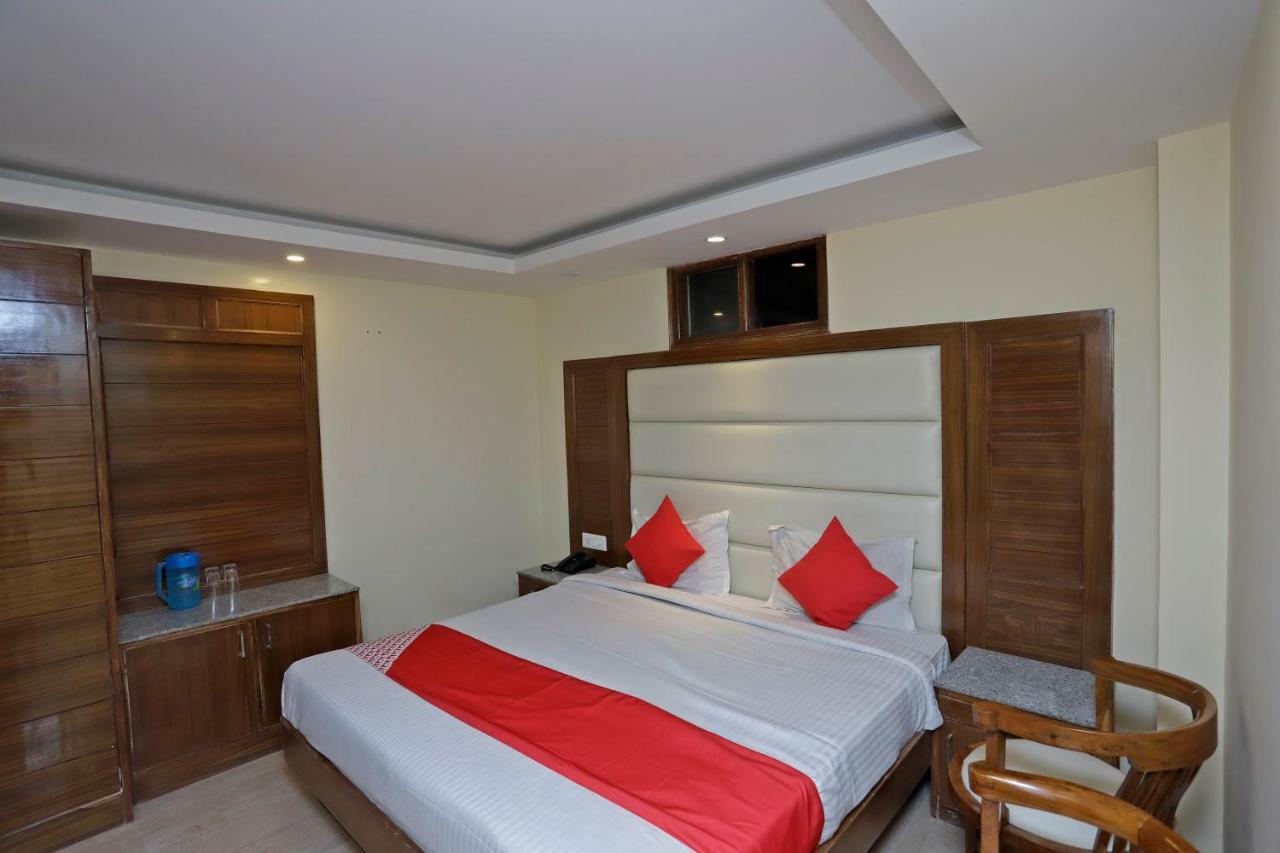 Oyo 39066 Hotel Star View 무소리에 외부 사진
