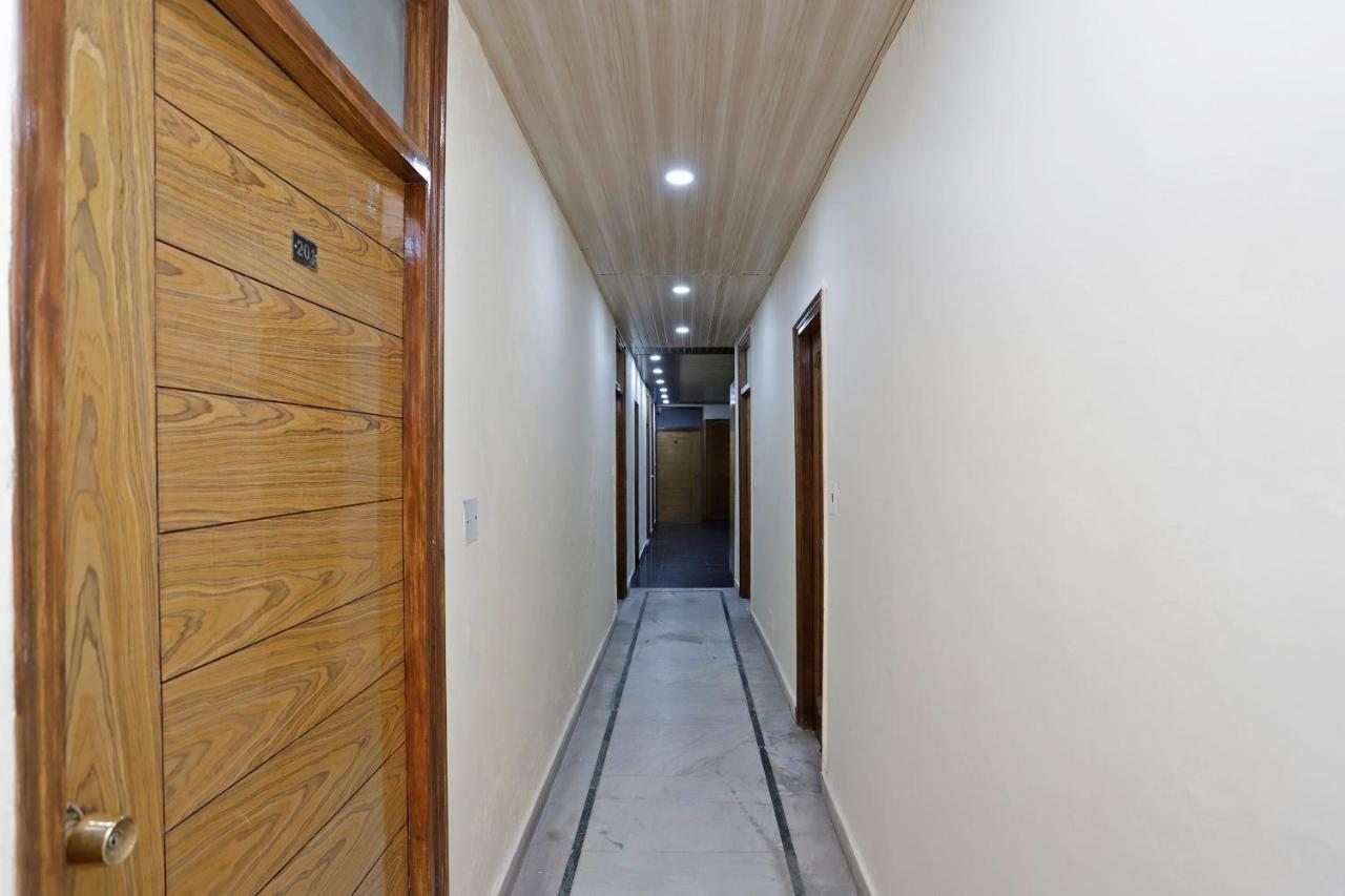 Oyo 39066 Hotel Star View 무소리에 외부 사진
